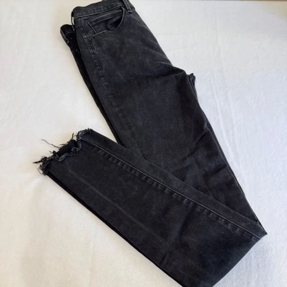 ABERCROMBIE & FITCH The Super Skinny High Rise Jeans - Picture 4 of 12